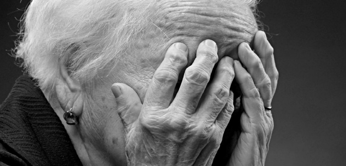 ΛΑΡΝΑΚΑ: 88χρονη κοιμάται στο πεζοδρόμιο «Δεν θέλω να πεθάνω μόνη μου …» - ΦΩΤΟΓΡΑΦΙΑ