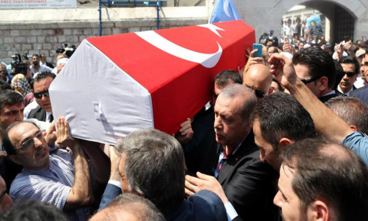 Ερντογάν για θανατική ποινή: «Στη δημοκρατία το αίτημα του λαού δεν μπορείς να το αγνοήσεις»