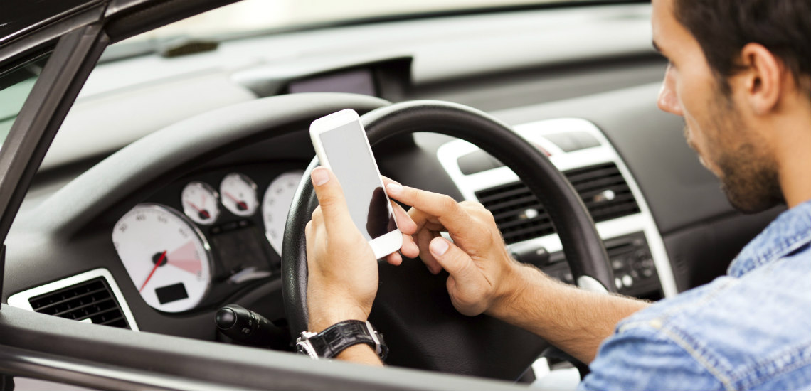 Πολλές οι καταγγελίες της Αστυνομίας για χρήση κινητού τηλεφώνου κατά την οδήγηση