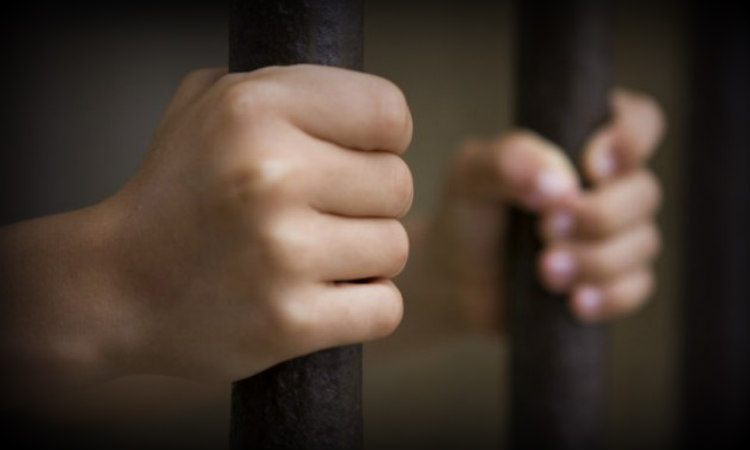 62χρονος κρατούσε φυλακισμένη εδώ και 4 χρόνια την 21χρονη κόρη του - ΦΩΤΟΓΡΑΦΙΕΣ