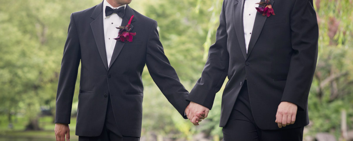 Παντρεύεται τον 21χρονο σύντροφό του δημοφιλής Έλληνας gay ηθοποιός! Τι αποκάλυψε