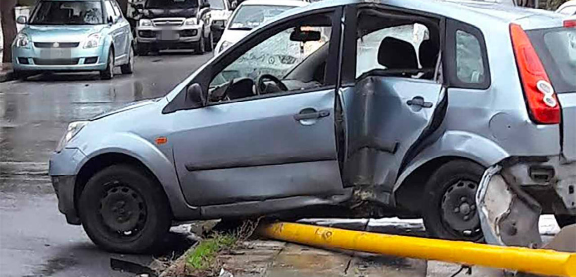 ΛΕΜΕΣΟΣ: Σοβαρό τροχαίο ατύχημα – Αυτοκίνητο απέκοψε κιγκλιδώματα και σταμάτησε σε κολώνα – Με σοβαρά τραύματα στο κεφάλι 38χρονη