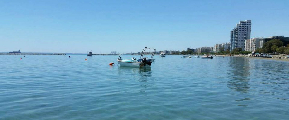 ΑΠΟΚΛΕΙΣΤΙΚΟ: Νεαρή βρέθηκε αναίσθητη και μελανιασμένη σε παραλία της Λεμεσού! Σώθηκε από ήρωες- Αστυνομικούς