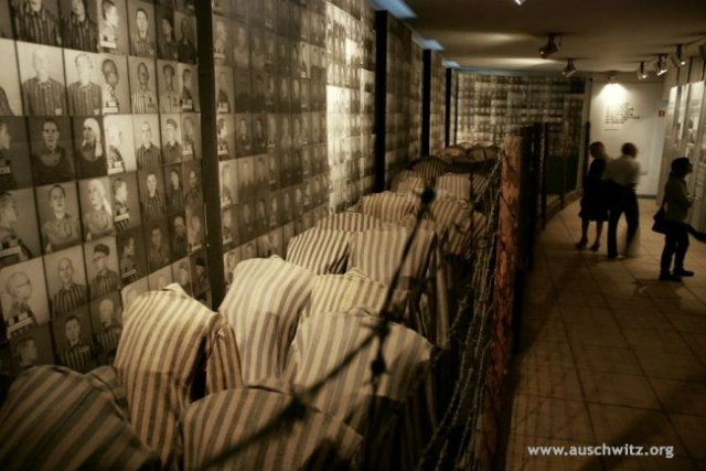 Το μουσείο του Άουσβιτς συνγκλονίζει - Θεωρείτον ως το μεγαλύτερο εβραϊκό νεκροταφείο