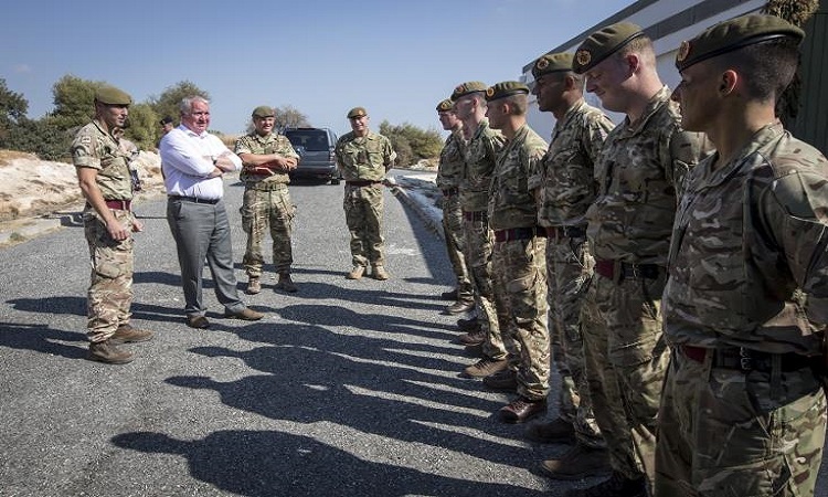 Τις ΒΒ επισκέφθηκε ο Υπουργός Ενόπλων Δυνάμεων Ηνωμένου Βασιλείου