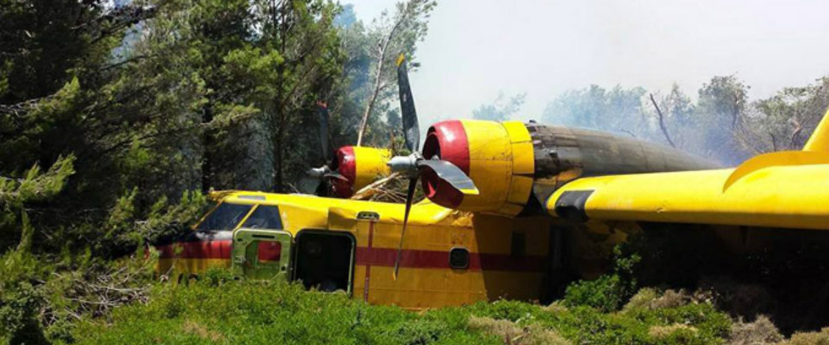 ΕΛΛΑΔΑ: Έπεσε Canadair που συμμετείχε στην επιχείρηση κατάσβεσης