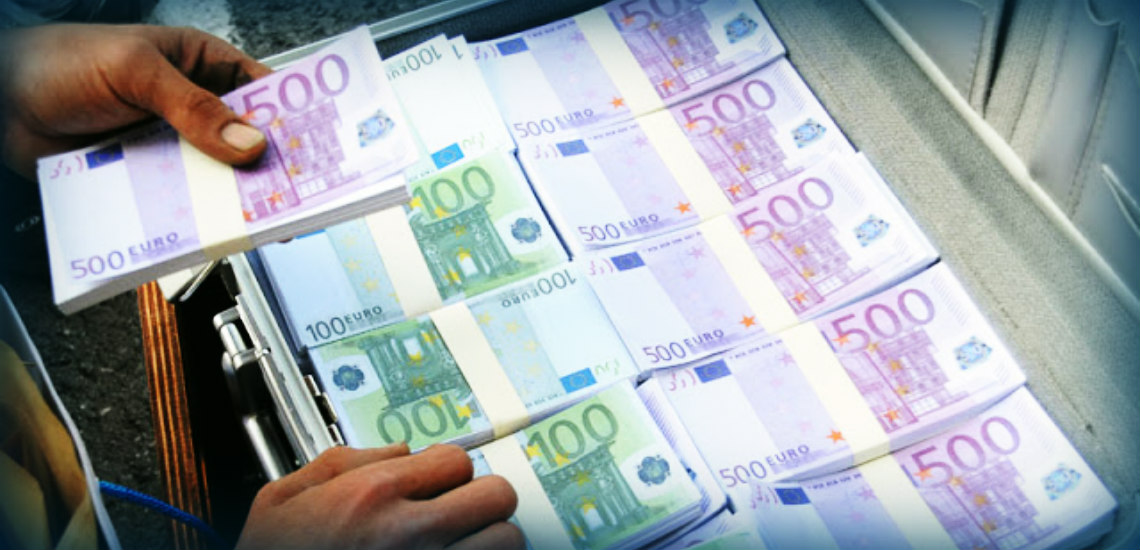 ΑΓΙΟΣ ΑΘΑΝΑΣΙΟΣ: Εντόπισαν 115 χιλιάδες ευρώ τυλιγμένα σε λαδόκολλα - Τα είχε κρυμμένα σε κρύπτη βαλίτσας – Δεν έπεισε ο 25χρονος