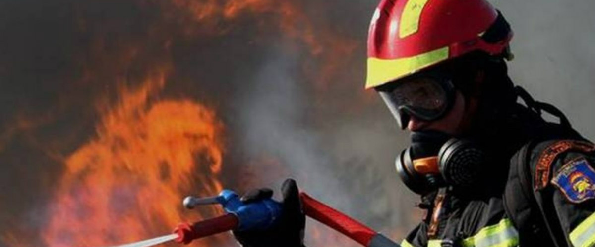 Υπό έλεγχο η Πυρκαγιά σε κτήμα στις Αγγλίσιδες – Η δύναμη της ΕΜΑΚ στο χώρο