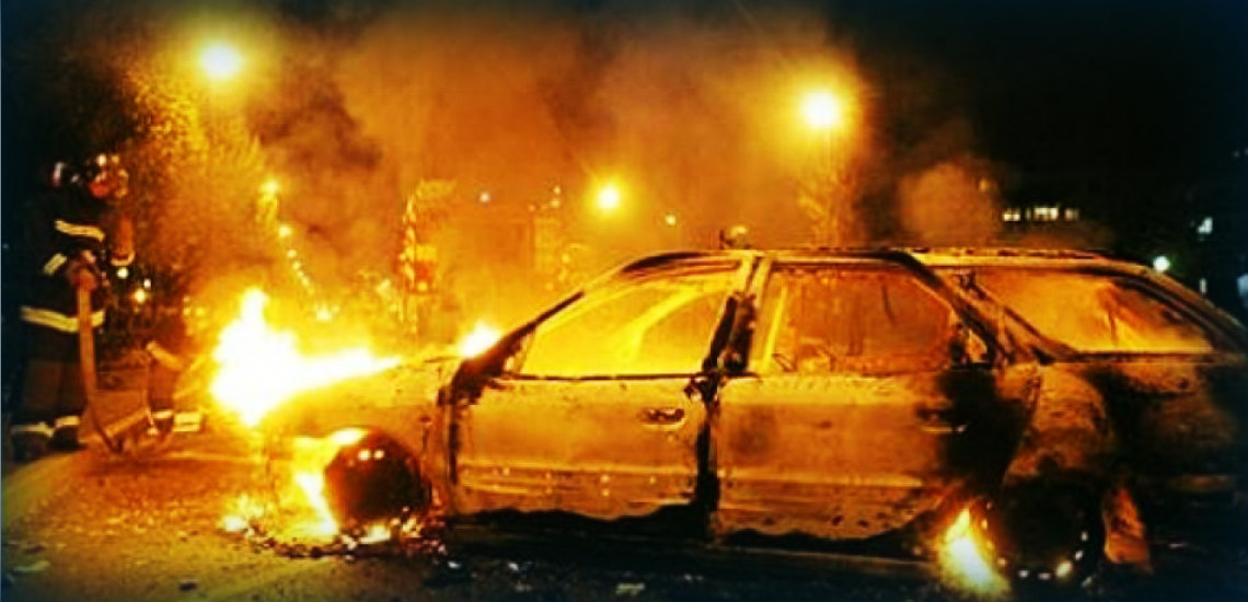 ΕΥΡΥΧΟΥ: Παρανάλωμα του πυρός έξι αυτοκίνητα – Δεν αποκλείει τον εμπρησμό η Πυροσβεστική