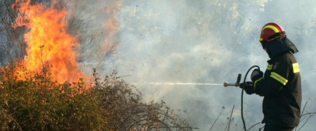 Tραγωδία στην Πάφο: 75χρονη έχασε τη ζωή της όταν άναψε φωτιά για να κάψει χόρτα