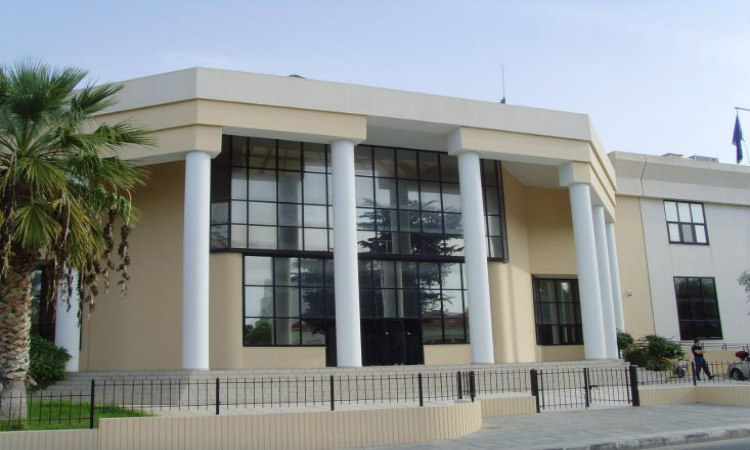 ΠΑΦΟΣ: Ενώπιον του επαρχιακού δικαστηρίου οι 4 Σέρβοι για την υπόθεση πλαστών εγγράφων