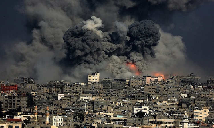 Το Ισραήλ βομβάρδισε στρατιωτικές θέσεις της Χαμάς στη Γάζα