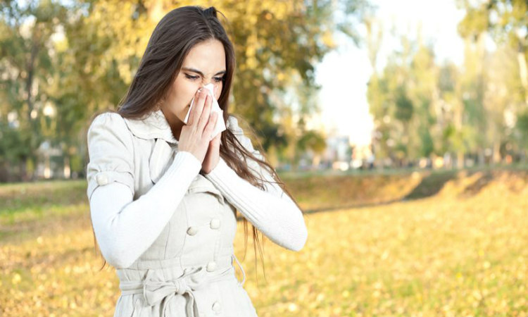 Φθινοπωρινές αλλεργίες: Πώς προκαλούνται και πώς αντιμετωπίζονται
