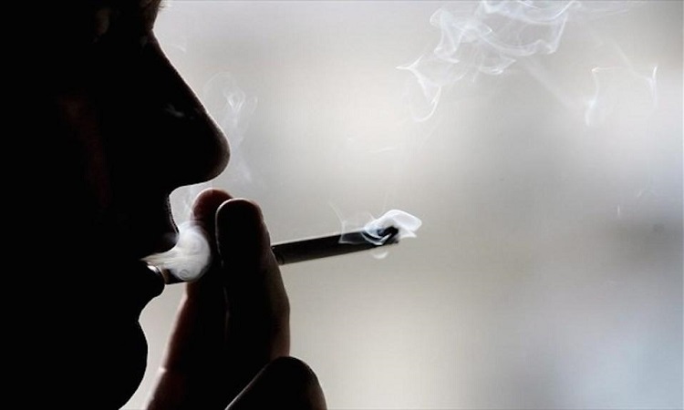 Μεγάλο λάθος και η τακτική των λίγων τσιγάρων καθημερινά, για πολλά χρόνια