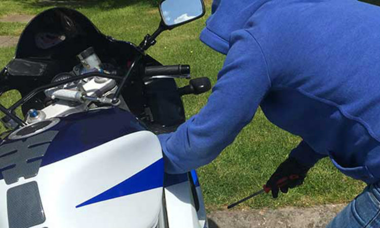 ΠΑΦΟΣ: Toυ έκλεψαν την μοτοσυκλέτα από το σπίτι ενώ αυτός απουσιάζει - Καταγγελεία από γείτονα