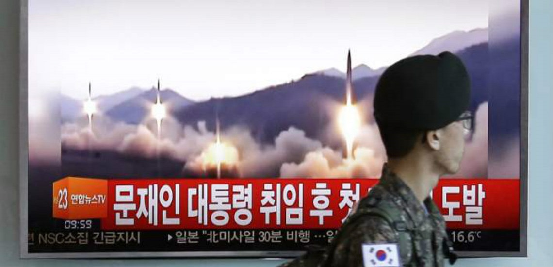 Προκαλεί ξανά η Β. Κορέα: Εκτόξευσε νέο τύπο βαλλιστικού πυραύλου -Βαρύτερες κυρώσεις ζητά ο Τραμπ