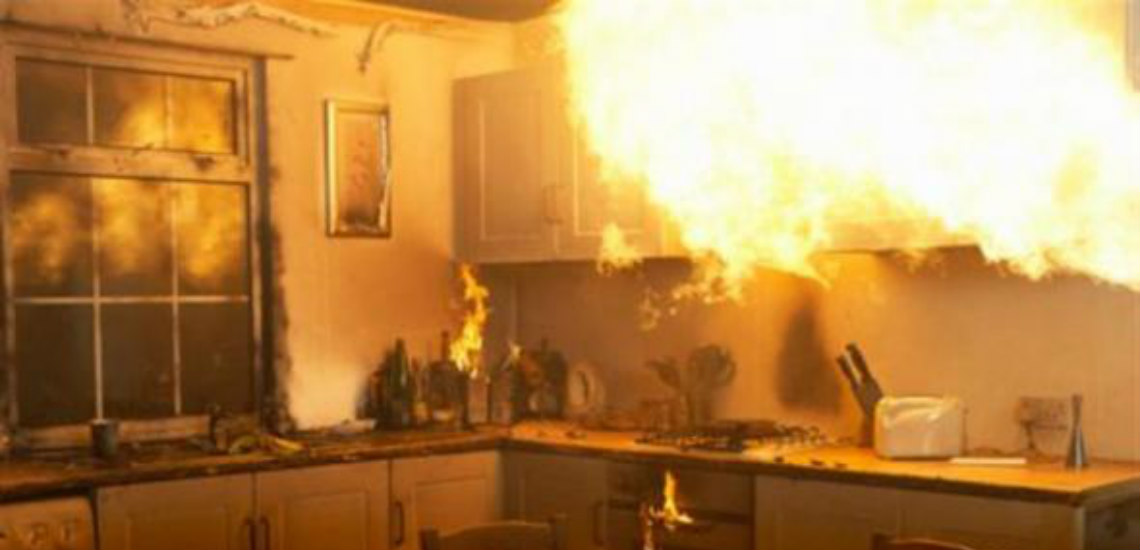 ΛΑΡΝΑΚΑ: Μεταφέρθηκε στο Νοσοκομείο  με εγκαύματα στα χέρια και στο πρόσωπο – Έπιασε φωτιά η κουζίνα οικίας λόγω υγραερίου