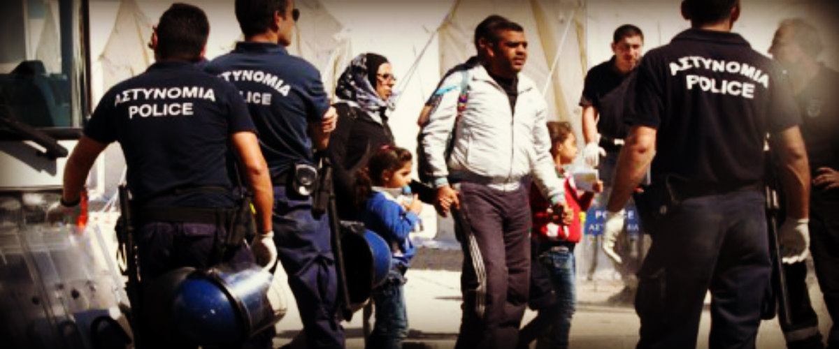 ΚΑΤΩ ΠΥΡΓΟΣ:  Έπεσαν από ύψος και τραυματίστηκαν - Διέφυγαν μάνες και παιδιά