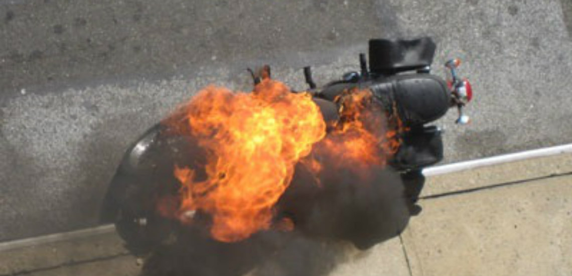 Άγνωστοι έκαψαν την μοτοσικλέτα Πυροσβέστη από τη Λεμεσό – Αρκετές χιλιάδες ευρώ η ζημιά