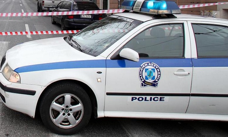 Ελλάδα:Νεκρή γυναίκα πρώην αστυνομικού μετά από ληστεία στο σπίτι τους