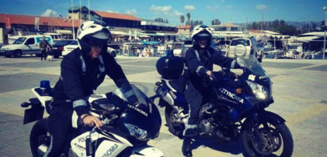 ΠΑΦΟΣ: Η περιπολία της ομάδας «Ζ» έβγαλε «λαβράκι» - Τους έπιασαν να μεταφέρνουν την κλοπιμαία μοτοσικλέτα