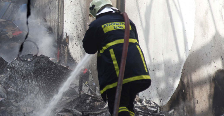 Έτρεχε πάλι η Πυροσβεστική  σε Λάρνακα και Λεμεσό – Σοβαρές ζημιές σε δυο οικίες