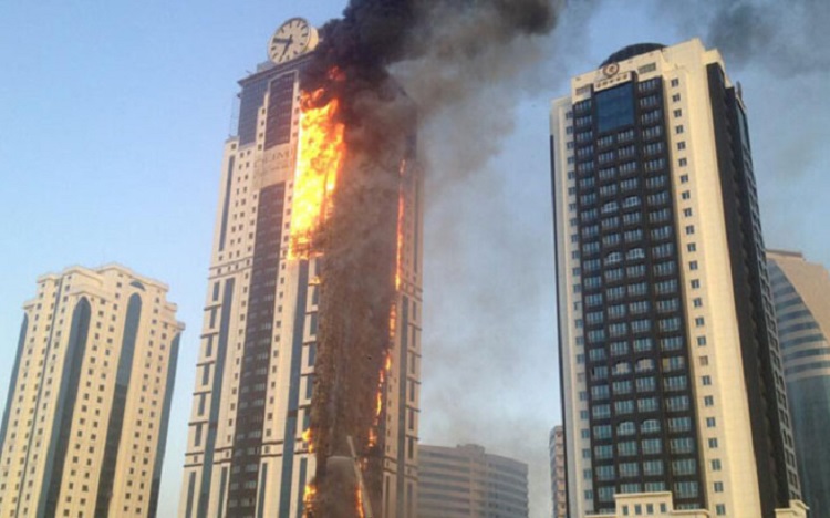 Πυρκαγιά ξέσπασε σε ουρανοξύστη 75 ορόφων στο Ντουμπάι