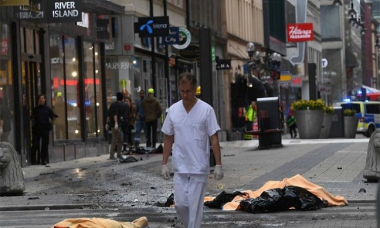 Σουηδία: Η Αστυνομία ανακρίνει δύο άτομα σε σχέση με την επίθεση