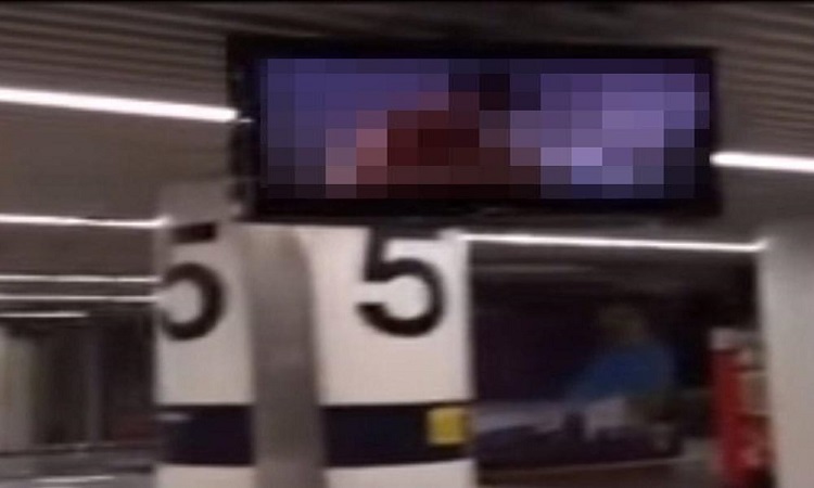 Βίντεο:Μεγάλη γκάφα! Έδειχναν ταινία πορνό στους τουρίστες που έφταναν στο αεροδρόμιο της Λισαβόνας