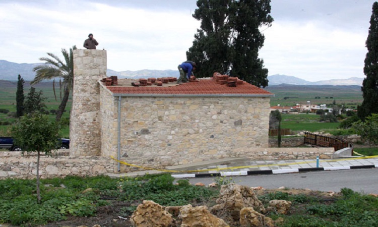 Η κυπριακή επιτροπή του ICOMOS καταδικάζει τον εμπρησμό στη Δένεια