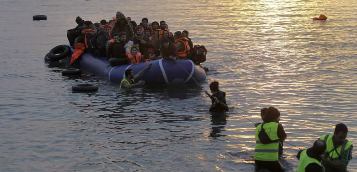 Πλοιάριο με 93 πρόσφυγες έφτασε στα παράλια της Τυλληρίας – 17 γυναίκες και 42 παιδιά ανάμεσα τους