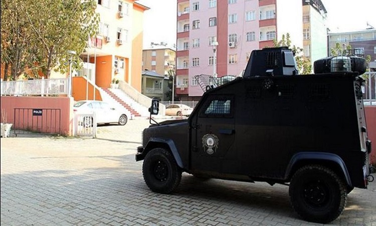 Δύο αστυνομικοί νεκροί και τέσσερις τζιχαντιστές σε ανταλλαγή πυρών στην Τουρκια