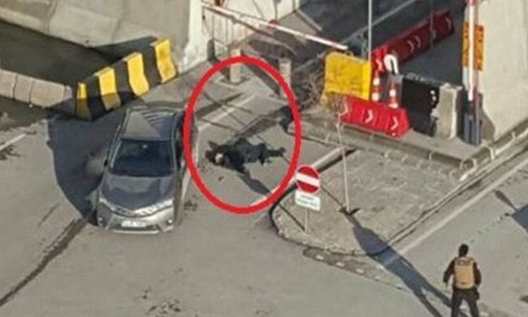 VIDEO: Ανταλλαγή πυρών έξω από αστυνομικό τμήμα στην Γκαζιαντέπ - Νεκρός ένας τρομοκράτης