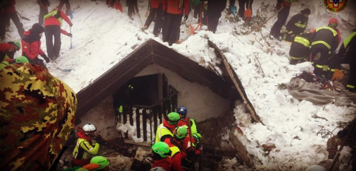 Ιταλία: 29 νεκροί ο τελικός απολογισμός από τη χιονοστιβάδα