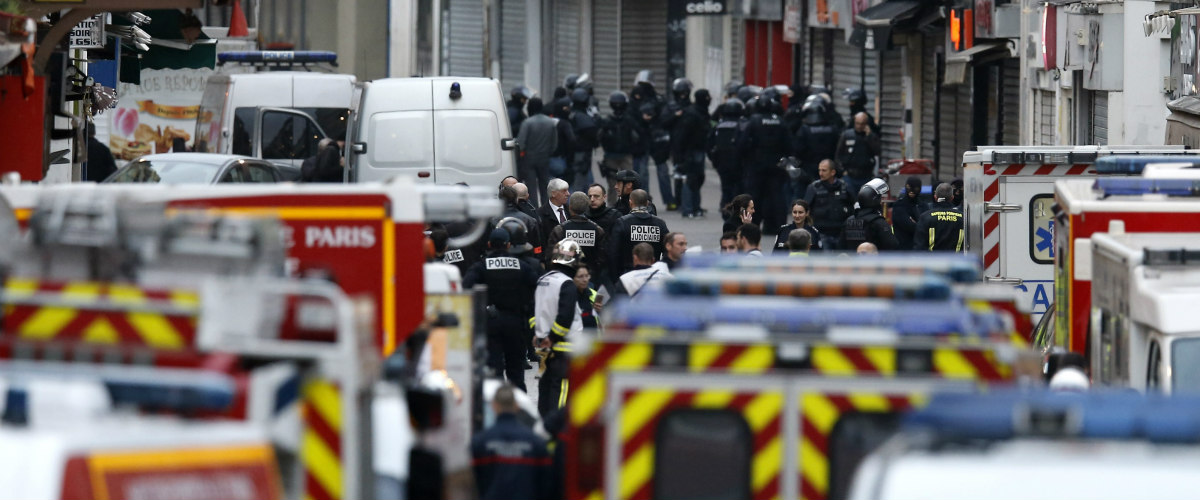 Παρίσι: Βίντεο ντοκουμέντο από τη μάχη στο διαμέρισμα των τρομοκρατών στο Σεν Ντενί (BINTEO)