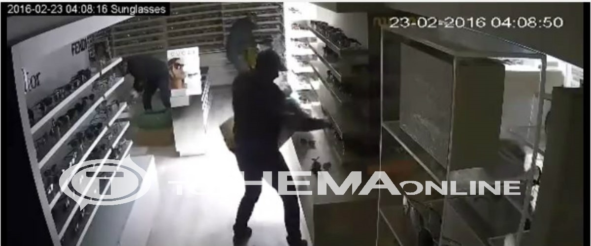 ΑΠΟΚΑΛΥΠΤΙΚΟ: Η στιγμή που οι διαρρήκτες μπουκάρουν στο κατάστημα οπτικών ειδών στη Λεμεσό - (VIDEO)