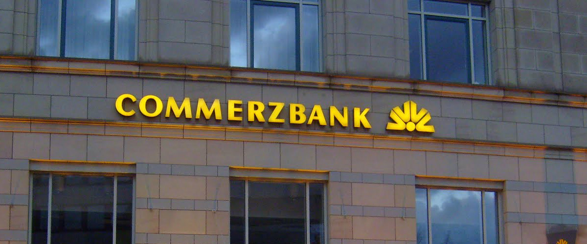 Άντλησε 1,4 δισ. ευρώ, μέσω έκδοσης μετοχών, η Commerzbank, ενισχύοντας το δείκτη CET 1 στο 10,2%