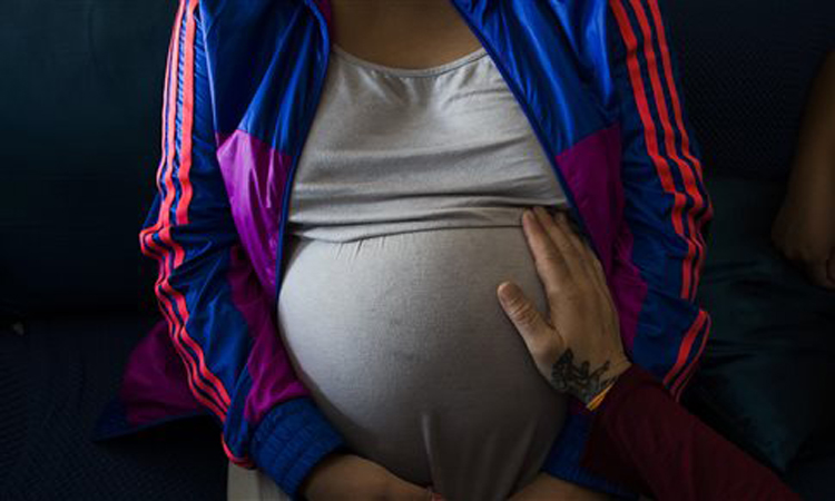 Παραγουάη: Απαγορεύουν την άμβλωση σε 10χρονη που βιάστηκε