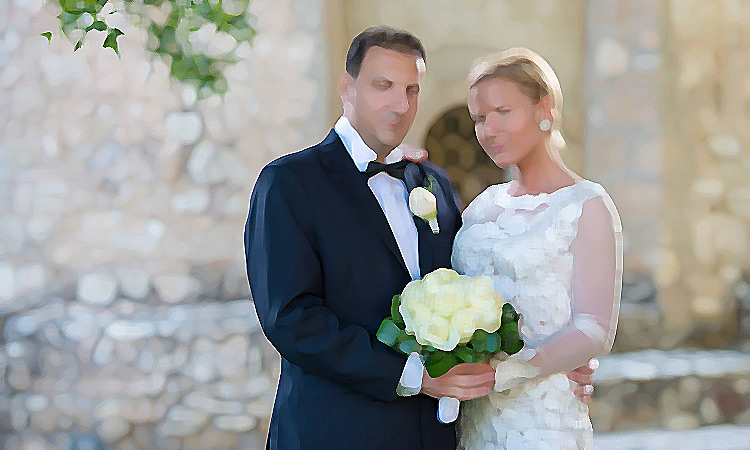 Ο γάμος γνωστού Κύπριου και η πανέμορφη σύζυγος του
