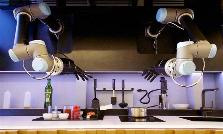 Ευχάριστα νέα! Ρομπότ μπαίνουν στην κουζίνα σας για να μαγειρέψουν – Άντε με το καλό να κάνουν και τις δουλειές