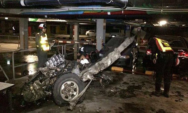 Παγιδευμένο αυτοκίνητο εξερράγη σε γκαράζ εμπορικού κέντρου στην Ταϊλάνδη