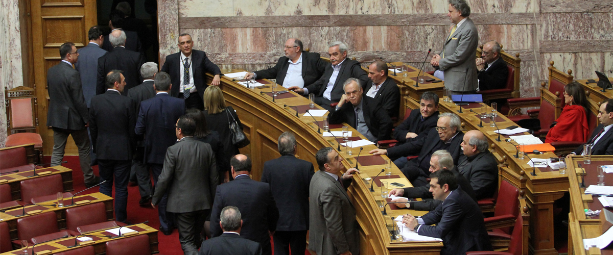 «Κόλαση» στην Ελληνική Βουλή: «Σφαγή» για τον Κατρούγκαλο – Αποχώρησε η ΝΔ