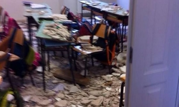 Ιταλία: Σώθηκαν από θαύμα!Έπεσε ταβάνι στα κεφάλια μαθητών δημοτικού