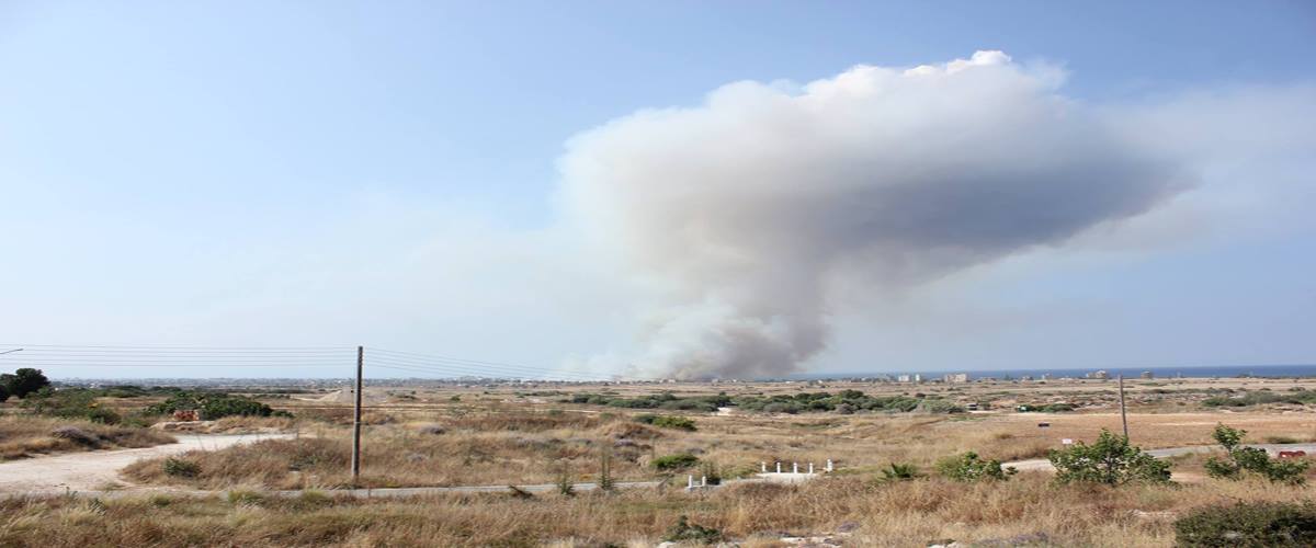 Καίγεται η Αμμόχωστος – Περίεργο το γεγονός λέει ο δήμαρχος (φώτο και βίντεο)