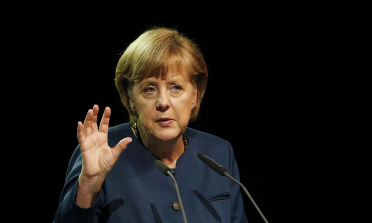 Μέρκελ: «Θα κάνω ότι είναι δυνατόν για να παραμείνει η Ελλάδα στο Ευρώ» (ΒΙΝΤΕΟ)