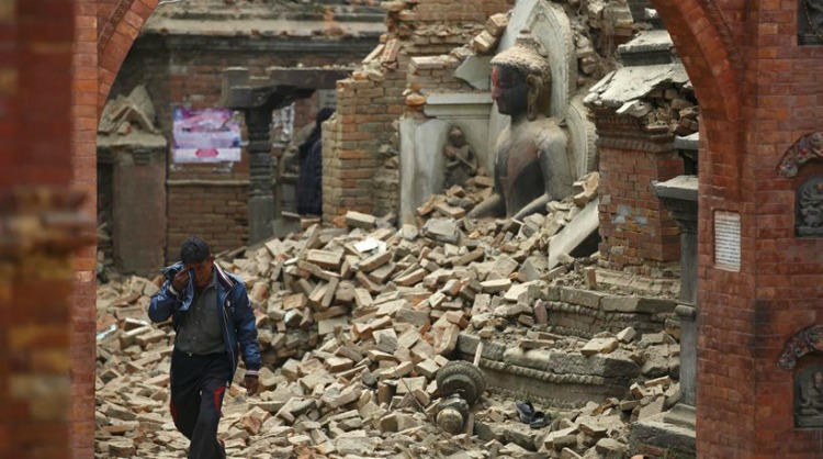 Απεγνωσμένες προσπάθειες στο Νεπάλ για ανεύρεση επιζώντων του νέου σεισμού