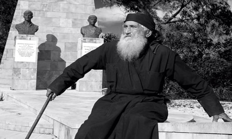 Μαρτυρία σοκ Kύπριου Ιερέα: «Ο δολοφόνος του γιου μου είναι γνωστός αλλά δεν καταδικάστηκε ποτέ»