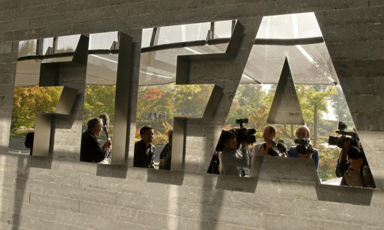 Παραδόθηκε ο Τζακ Γουόρνερ πρώην αντιπρόεδρος της FIFA – Τρομερές αποκαλύψεις στο  σκάνδαλο
