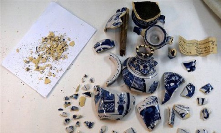 Αυτή κι αν είναι γκαντεμιά!  Μουσείο αναζητεί πεντάχρονο που έσπασε βάζο του 18ου αιώνα στη Βρετανία