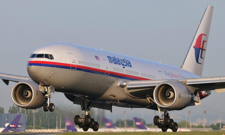Νέο σενάριο για το εξαφανισμένο αεροσκάφος της Malaysia Airlines: Για αυτό δεν βρέθηκαν συντρίμμια